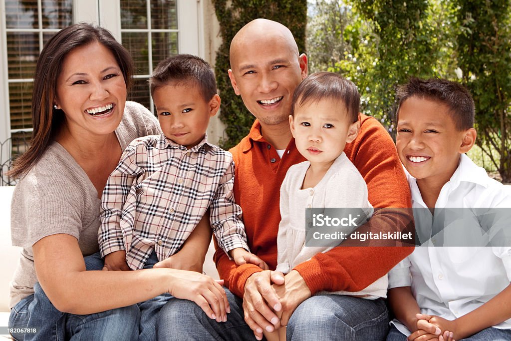 Famille asiatique heureux - Photo de Famille libre de droits