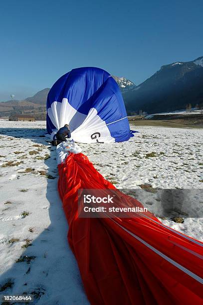 Heißluftballons Schweizer Alpen Stockfoto und mehr Bilder von Alpen - Alpen, Berg, Berggipfel