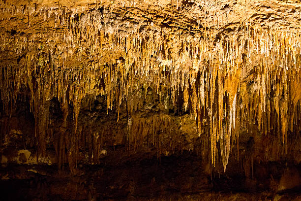 istock Cave stalactites, stalagmites, and other formations at Luray Caverns, Virginia 182091687