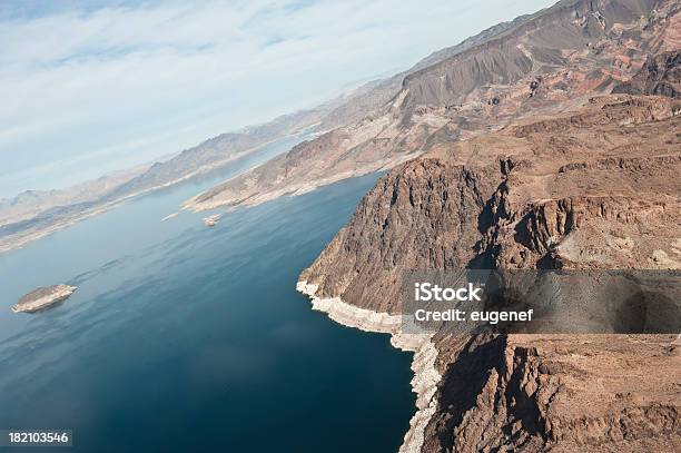 Foto de Corpo De Água Em Nevada e mais fotos de stock de Azul - Azul, Barragem, Buraco