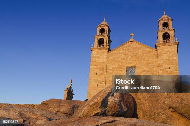 Photo libre de droit de Espagne La Galice Est Concernée Muxia Virxe Sanctuaire De La Barca banque d'images et plus d'images libres de droit de Antique