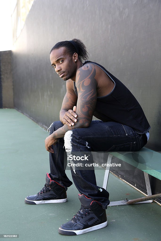 Atractivo hombre afroamericano Hip Hop - Foto de stock de Adulto libre de derechos