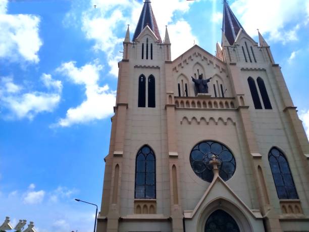 istock Catholic church with European-style architecture 1821385573