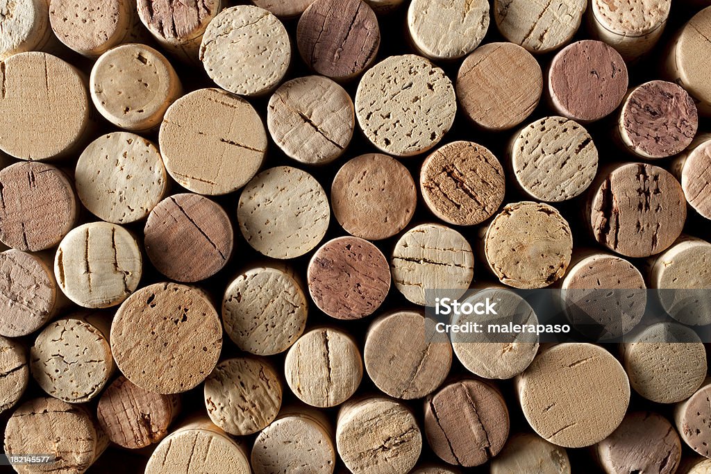 Vino tappi - Foto stock royalty-free di Catasta