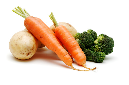 Carrot, broccoli, potato, beetroot, bean, cabbage, celery, garlic, onion, turnip set isolated on white background. Organic bio vegetables collection. Design element. Creative layout. Top view, flat lay