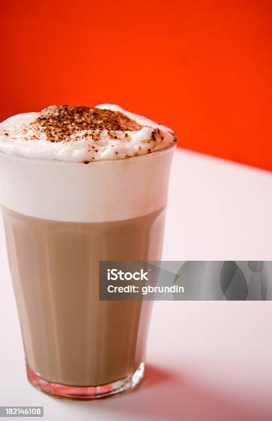 Foto de Café Latte e mais fotos de stock de Bebida - Bebida, Bebida com espuma, Branco