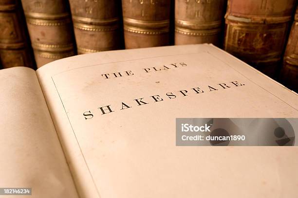 Odgrywa Z Shakespeare - zdjęcia stockowe i więcej obrazów William Shakespeare - William Shakespeare, Anglia, Kultura angielska