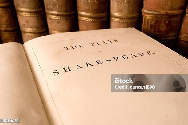 Toca De Shakespeare - Fotografias de stock e mais imagens de William Shakespeare - William Shakespeare, Cultura Inglesa, Inglaterra