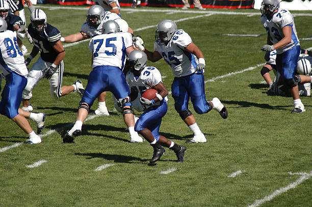 touchdown execução - running back imagens e fotografias de stock