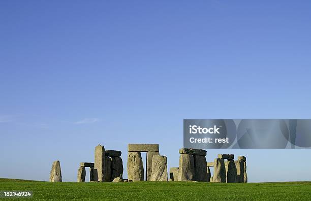 Stonehenge Foto de stock y más banco de imágenes de Druidismo - Druidismo, Stonehenge, Antiguo