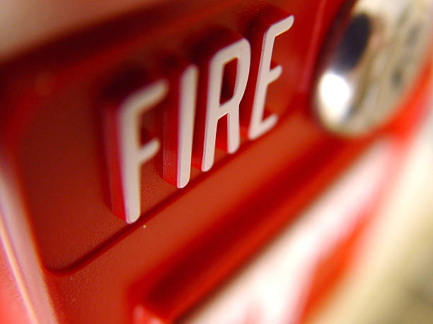 alarma de incendios - alarma de incendio fotos fotografías e imágenes de stock