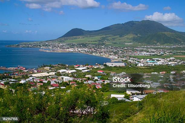 Basseterre St Kitt Di Nevis - Fotografie stock e altre immagini di Nevis - Nevis, Saint Kitts, Isola