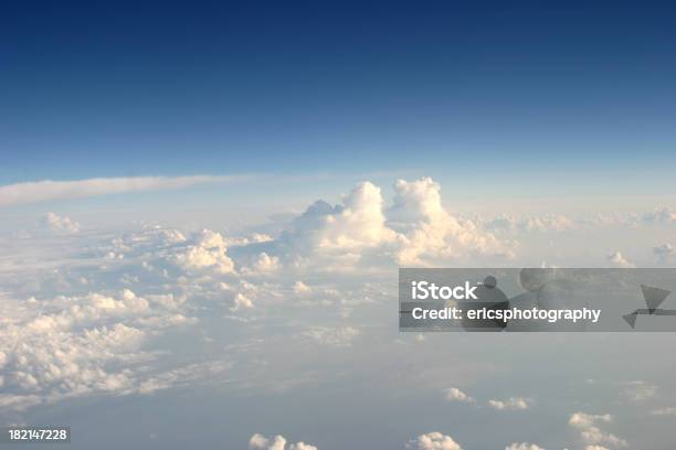 雲上から - 積雲のストックフォトや画像を多数ご用意 - 積雲, 空撮, 飛ぶ