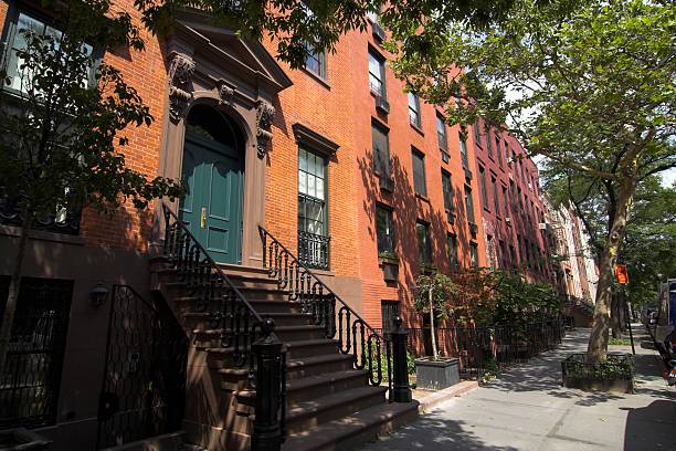 istock Exclusive Urban Housing 182147550