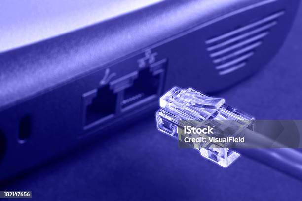Bluekoloryt Rozjarzony Ethernet Z Laptopa - zdjęcia stockowe i więcej obrazów Bez ludzi - Bez ludzi, Bezpieczeństwo sieciowe, Część komputera