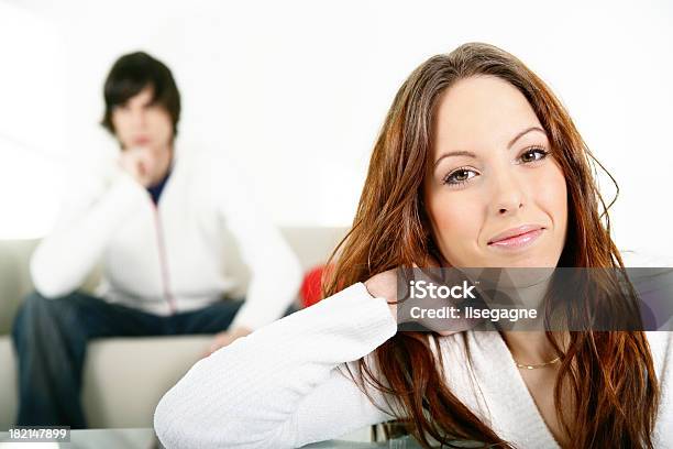 Retrato Foto de stock y más banco de imágenes de Adulto - Adulto, Adulto joven, Alegre