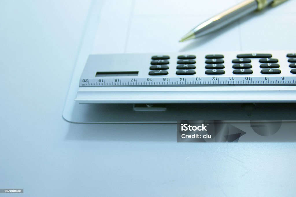 Ruler & calcolatrice penna & & Appunti - Foto stock royalty-free di Accuratezza