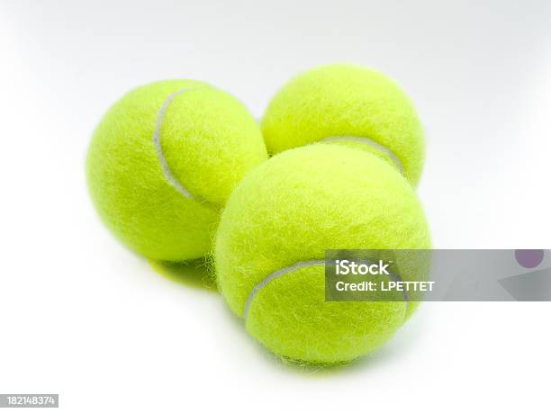 Теннисные Мячи 2 — стоковые фотографии и другие картинки Теннис - Теннис, Изолированный предмет, Мяч