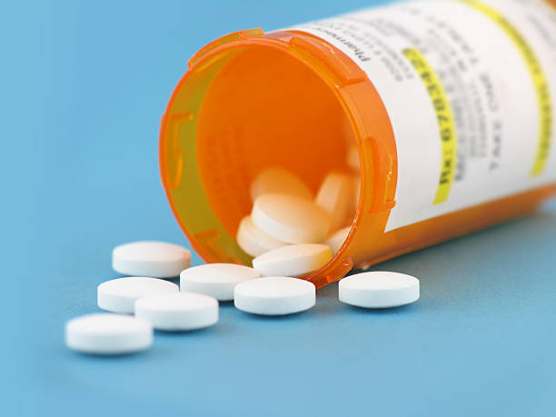 処方薬ボト��ル - prescription medicine pill medicine bottle ストックフォトと画像