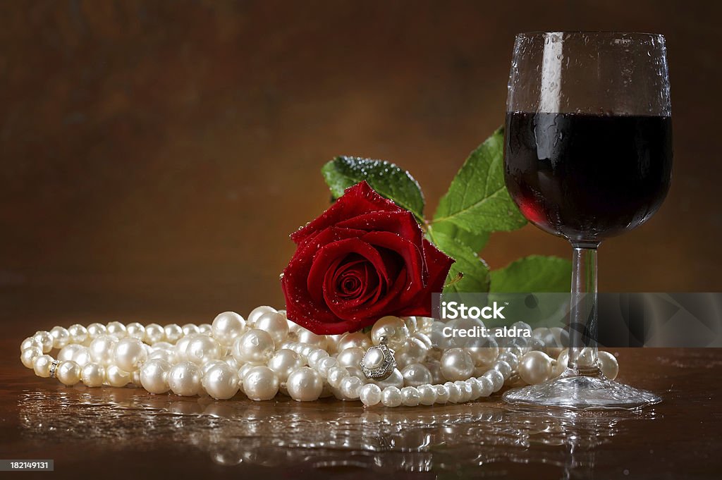 진주 로즈 및 와인 - 로열티 프리 다이아몬드 스톡 사진
