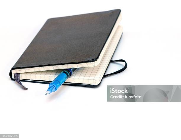 Journal С Ручка — стоковые фотографии и другие картинки Бухгалтерская книга - Бухгалтерская книга, Кожаный материал, Изолированный предмет