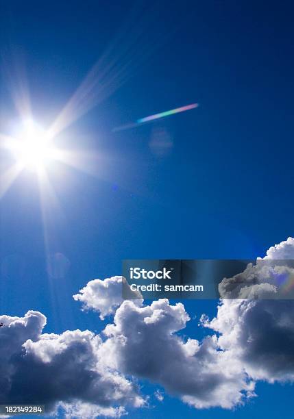 Sonnenlicht Stockfoto und mehr Bilder von Blau - Blau, Eleganz, Erfolg