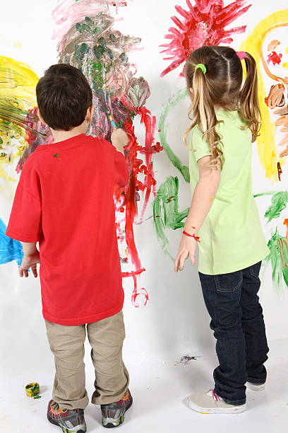 istock painting kids 182149996
