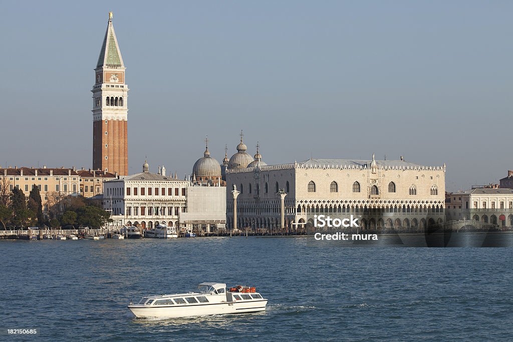 Venise, un bateau de la place Saint-Marc - Photo de Architecture libre de droits