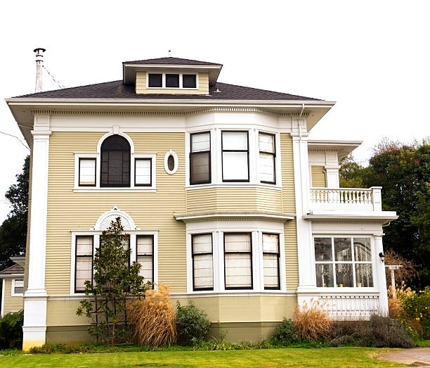 Upscale older style home Located in the beautiful community of Petaluma in Northern California you will see this lovely home as well as other of various styles. petaluma stock pictures, royalty-free photos & images