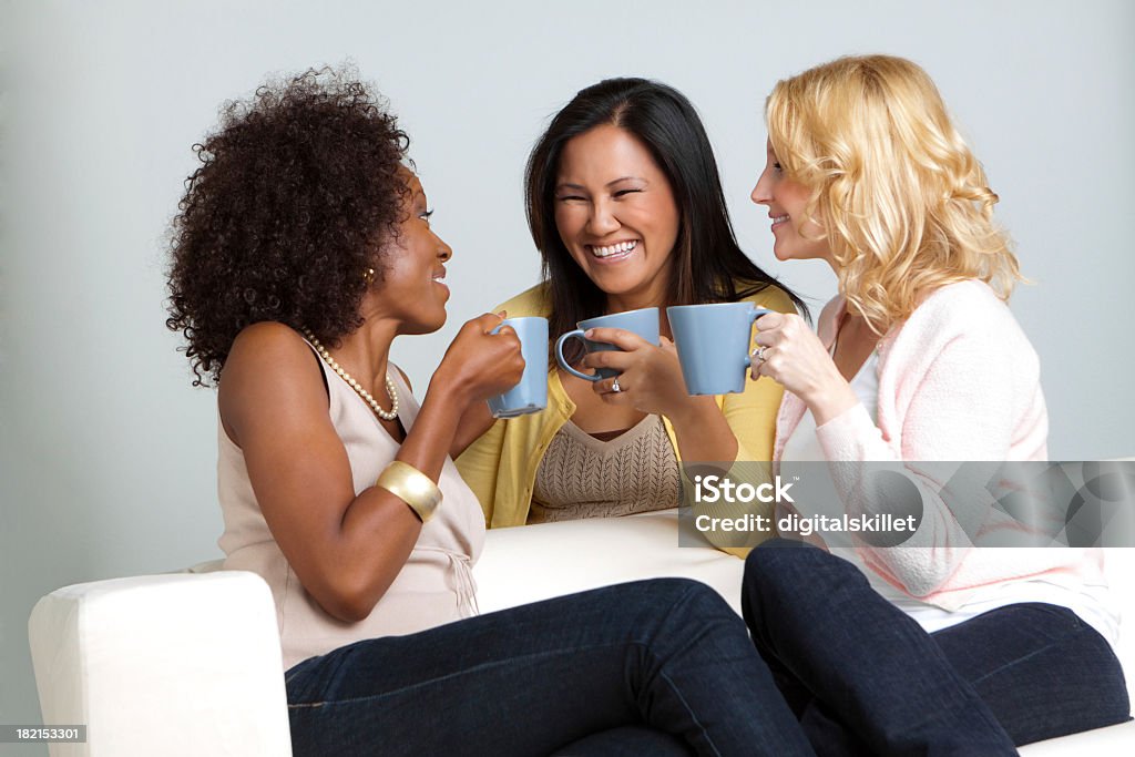 Diverso grupo de amigos - Foto de stock de Amistad libre de derechos