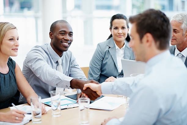 istock Striking a business deal 182153362
