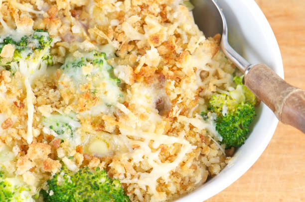 istock Chicken Broccoli Casserole with Breadcrumbs and Cheese 182153834