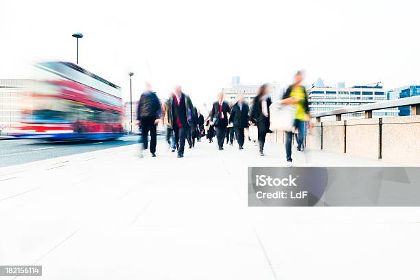 Foto de Usuários Na Cidade e mais fotos de stock de Londres - Inglaterra - Londres - Inglaterra, Passageiro diário, Hora do Rush