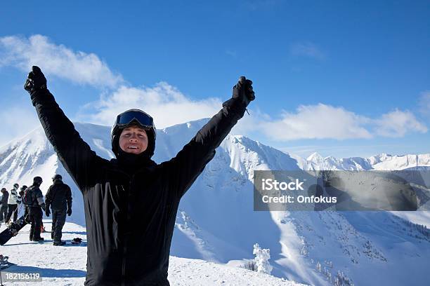 Snowboarder Mit Arme Heben In Ski Resort Stockfoto und mehr Bilder von Salt Lake City - Salt Lake City, Ski, Skifahren