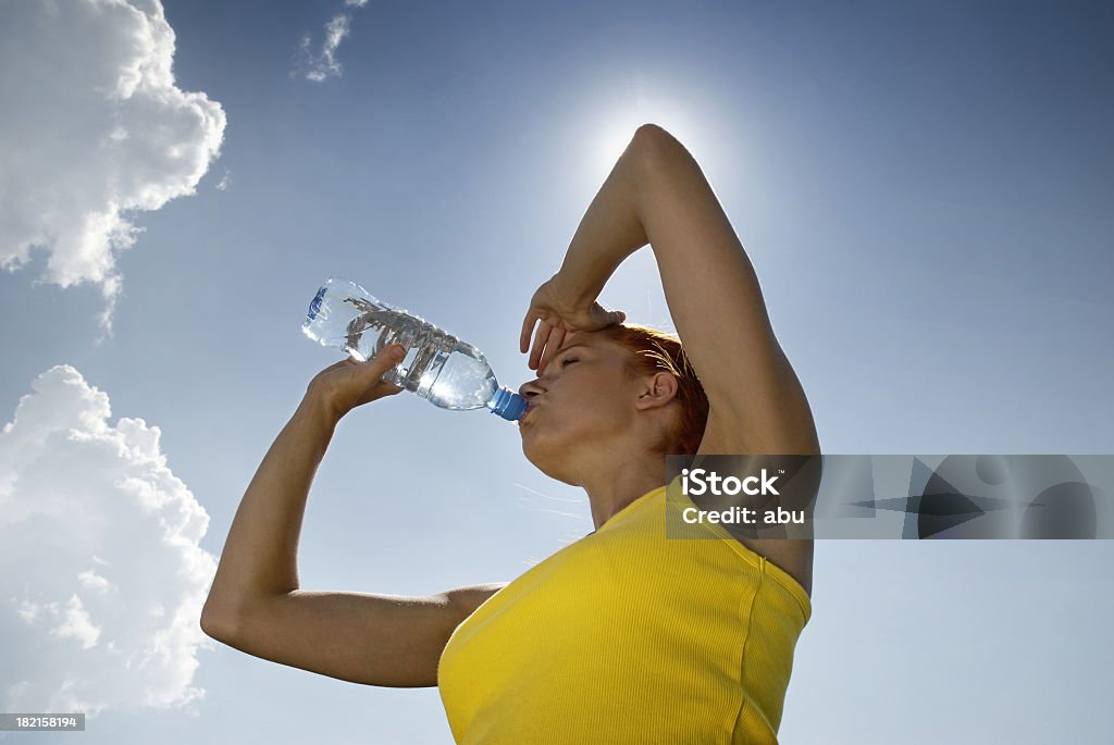 Mujer de gimnasio - Foto de stock de Agua libre de derechos