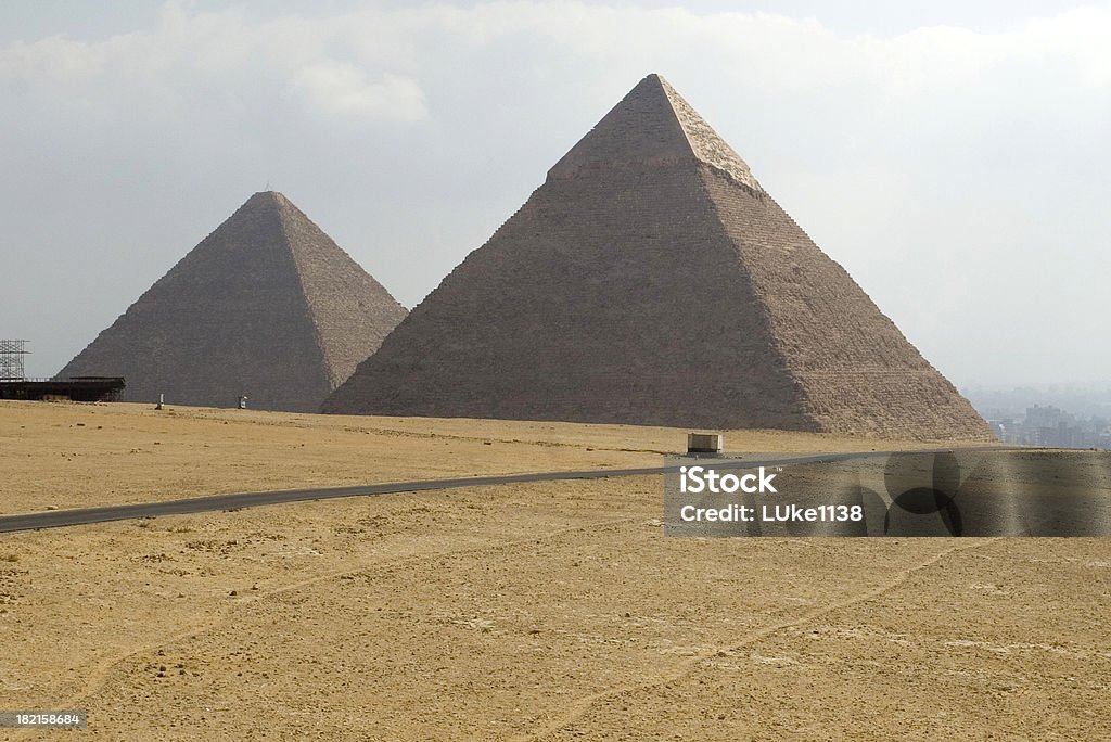 Duas das pirâmides - Foto de stock de Arcaico royalty-free