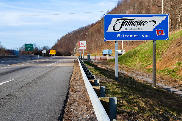 테네시에 환영 팻말 sam's 가프 interstate 26가 - tennessee sign welcome sign greeting 뉴스 사진 이미지