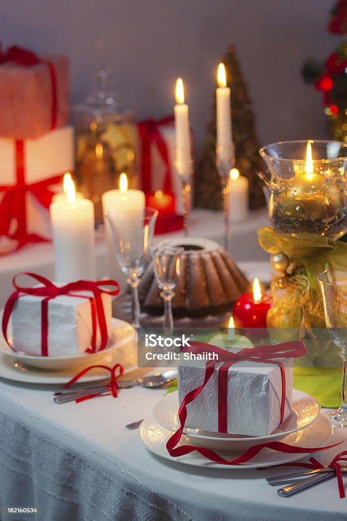 お食事なら、「クリスマステーブルに familly - お祝いのロイヤリティフリーストックフォト