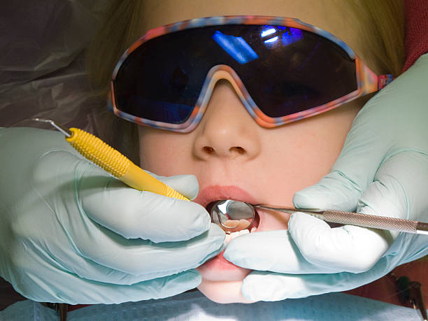 istock Child at the dentist 182161537