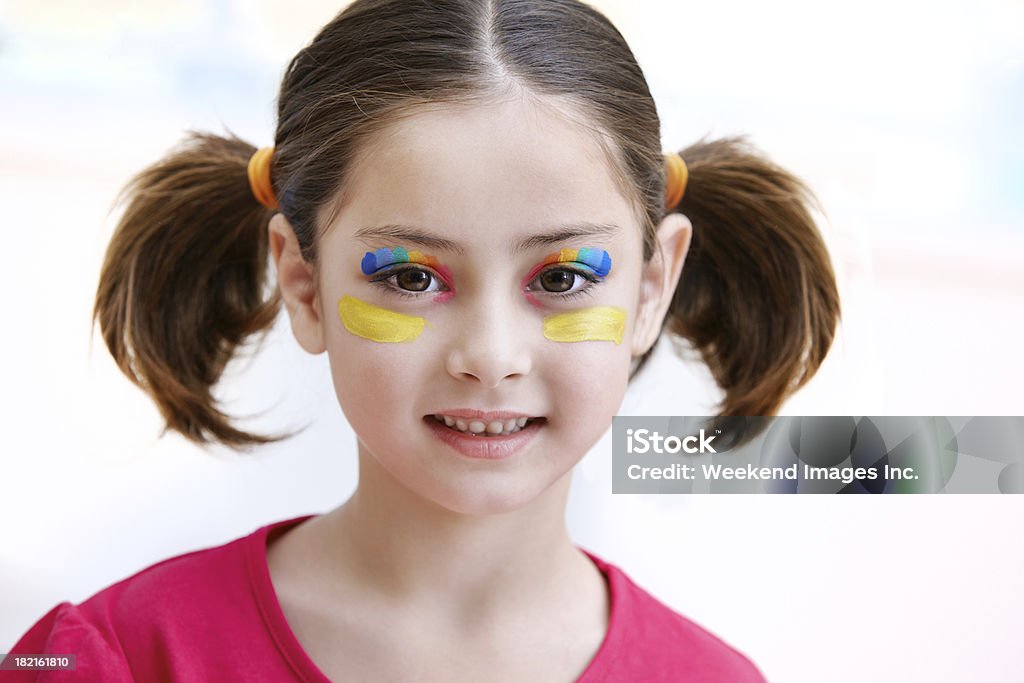 Pintura de la cara de fiesta de cumpleaños - Foto de stock de 8-9 años libre de derechos