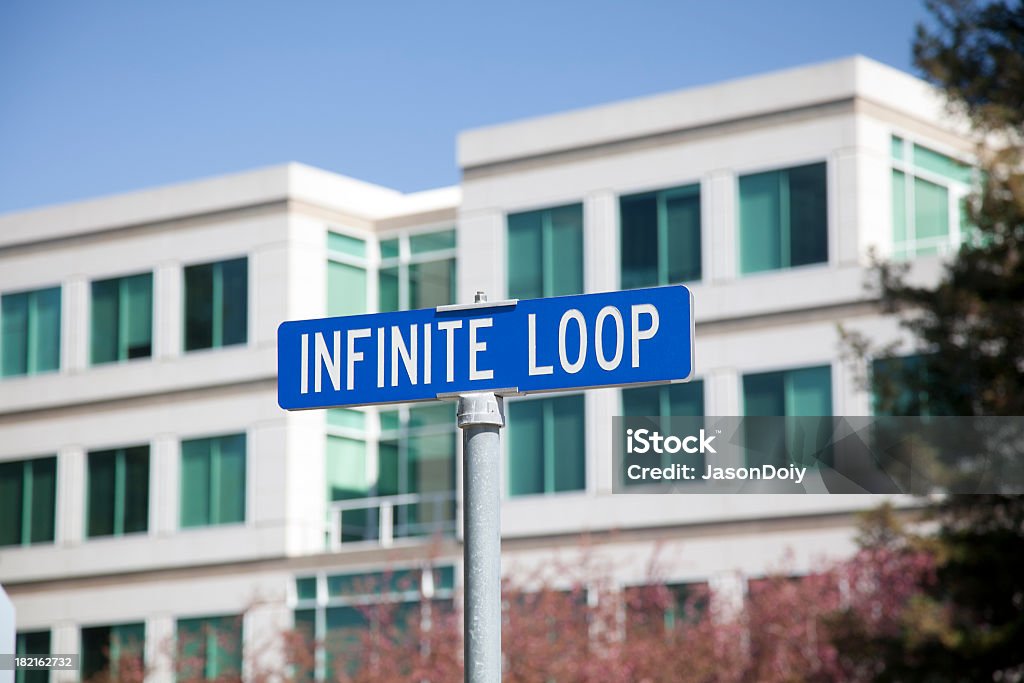 Infinite Loop Stock Photo - Download Image Now - California, Cupertino ...