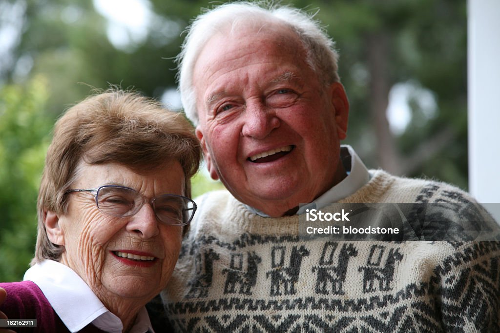 Feliz pareja senior - Foto de stock de Hombres mayores libre de derechos