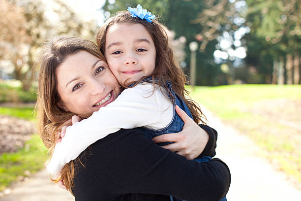 istock Mom and Daughter 182163307