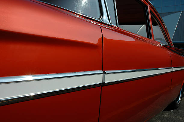 chevrolet impala 1959-vista lateral - shiny chrome car vehicle door imagens e fotografias de stock