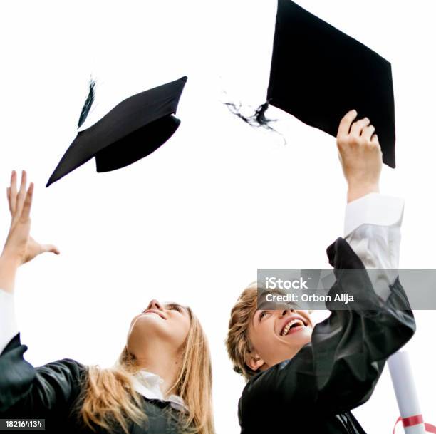 Formatura - Fotografias de stock e mais imagens de Arremessar - Arremessar, Aluno da Universidade, Estudante adulto