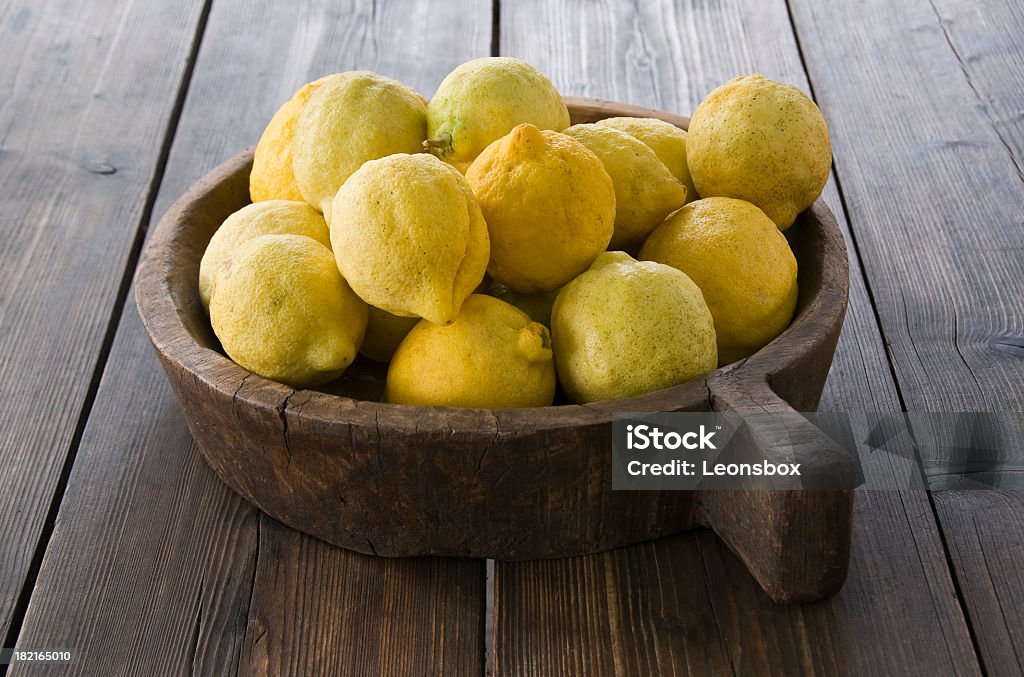 Limones - Foto de stock de Cuenco libre de derechos