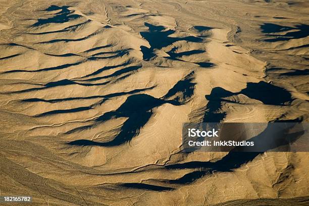 Антенна Пустыня — стоковые фотографии и другие картинки В воздухе - В воздухе, В ряд, Вид с воздуха