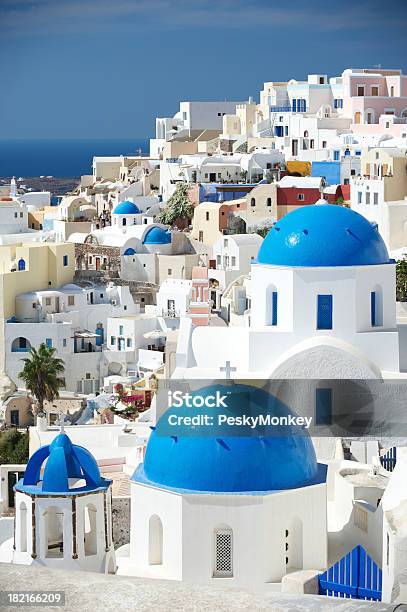 Oia Dorf Santorini Blauen Kuppeln Griechischorthodoxe Kirche Stockfoto und mehr Bilder von Insel Santorin