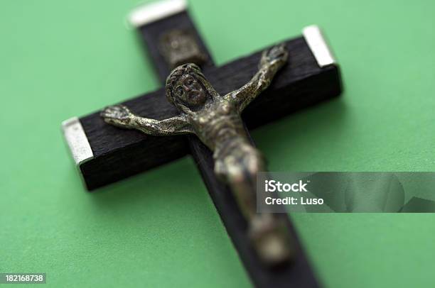 Cruce Foto de stock y más banco de imágenes de Antigualla - Antigualla, Catolicismo, Conceptos