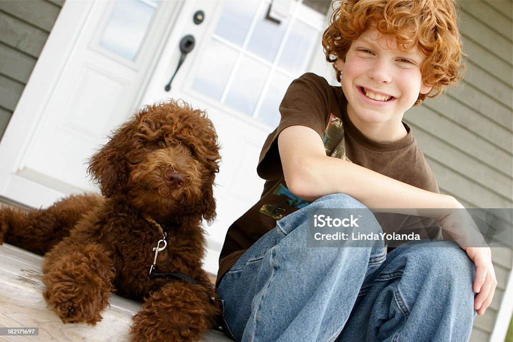 Junge und Hund - Lizenzfrei Kind Stock-Foto
